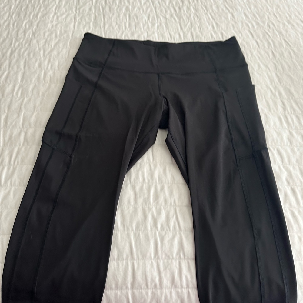 Athleta Ultimate Stash Capri